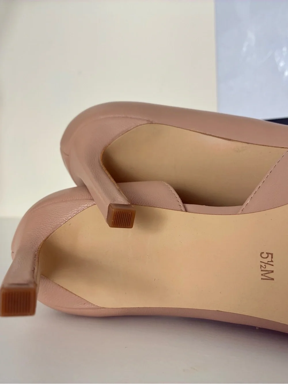 Women's Pointed-Toe High Heel Pump in Nude